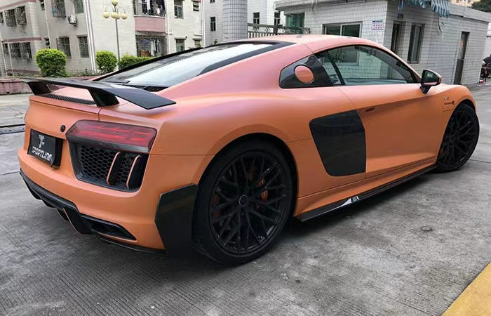 Audi R8 Carbon Side Skirts
